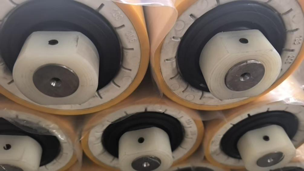كم تعرف عن HDPE Idler؟